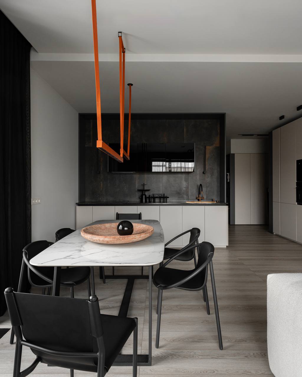 Кухня прямая с витриной на Сенной