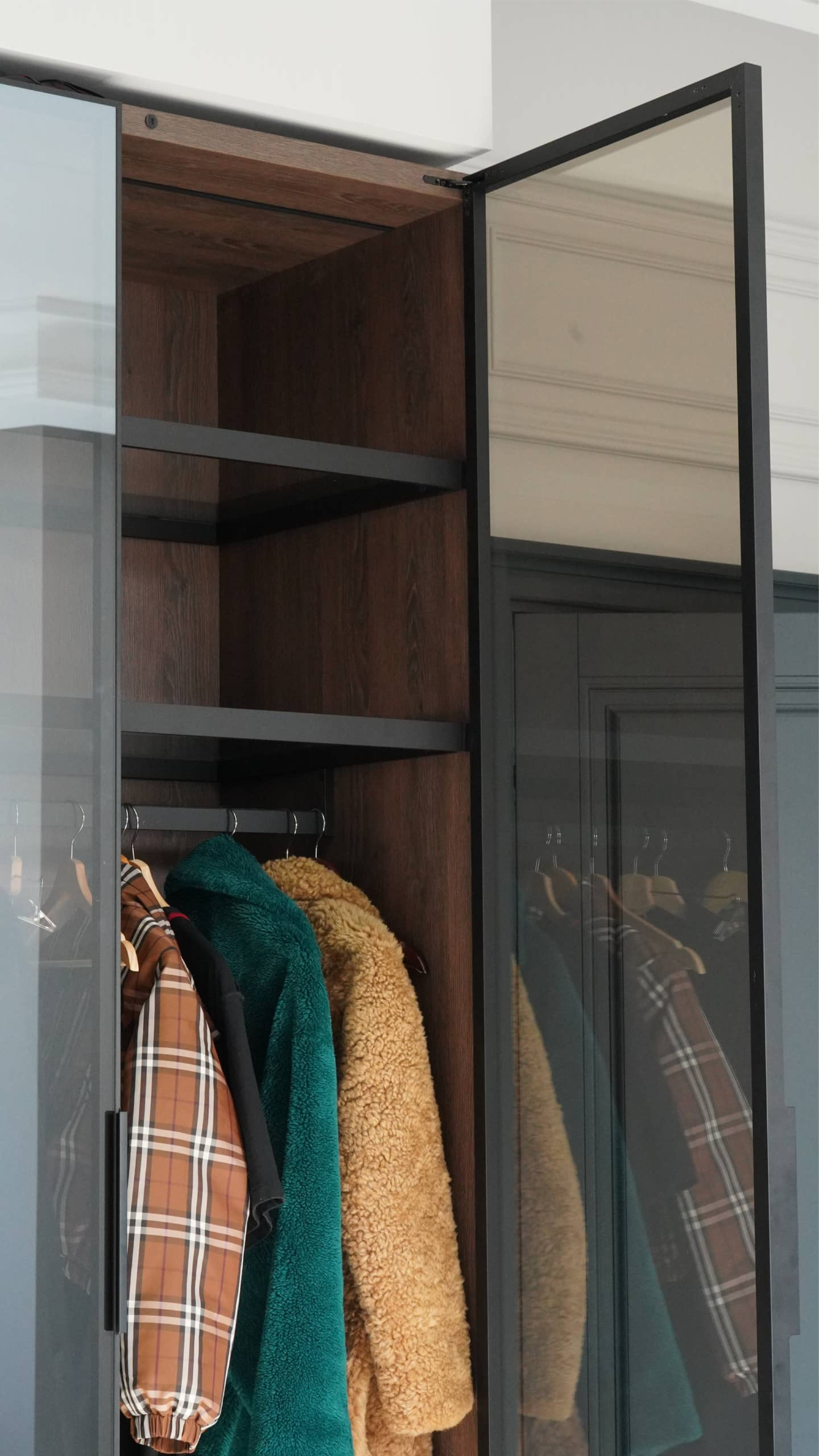 Кухня прямая с витриной на Сенной