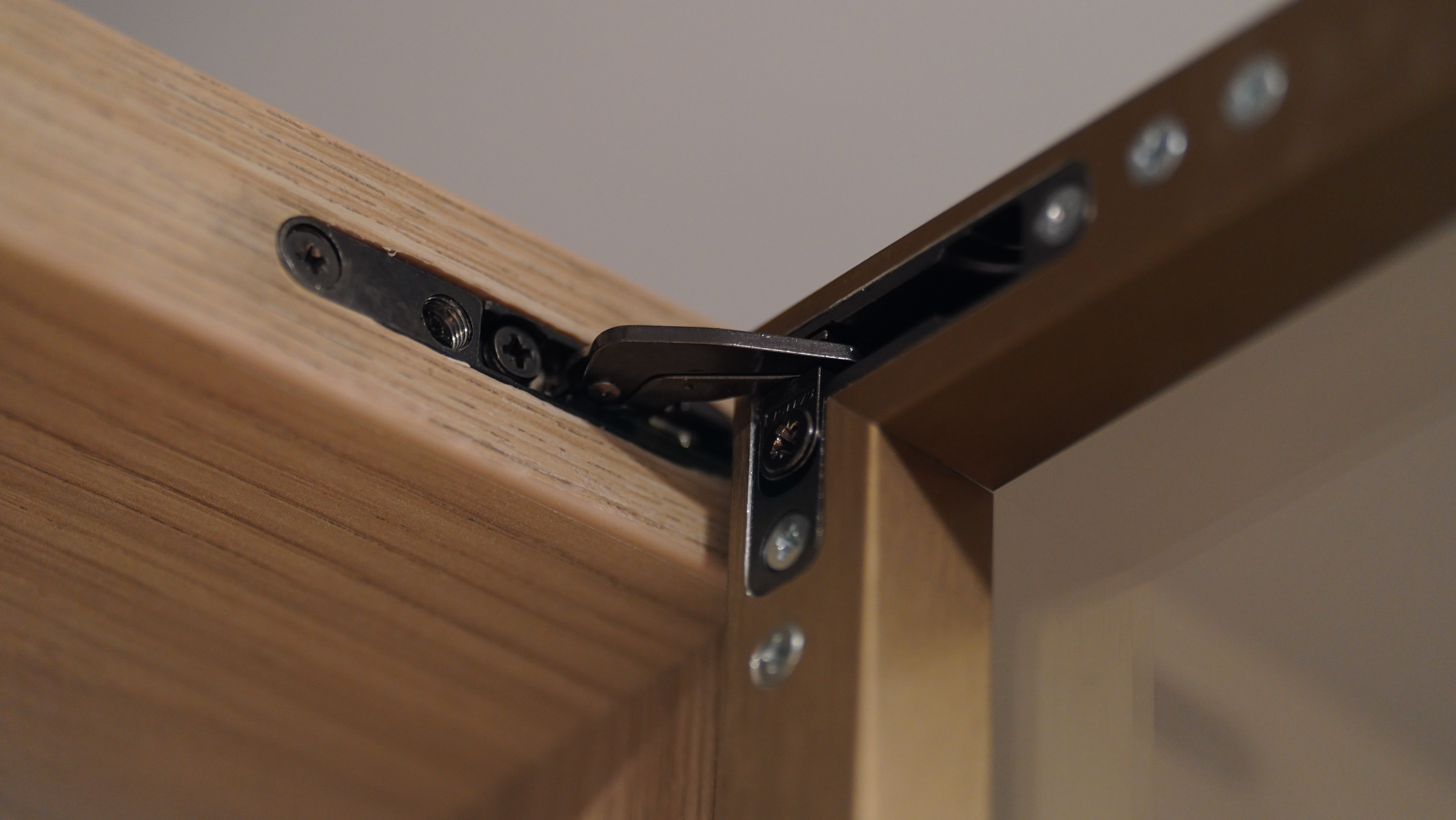 Кухня прямая с витриной на Сенной