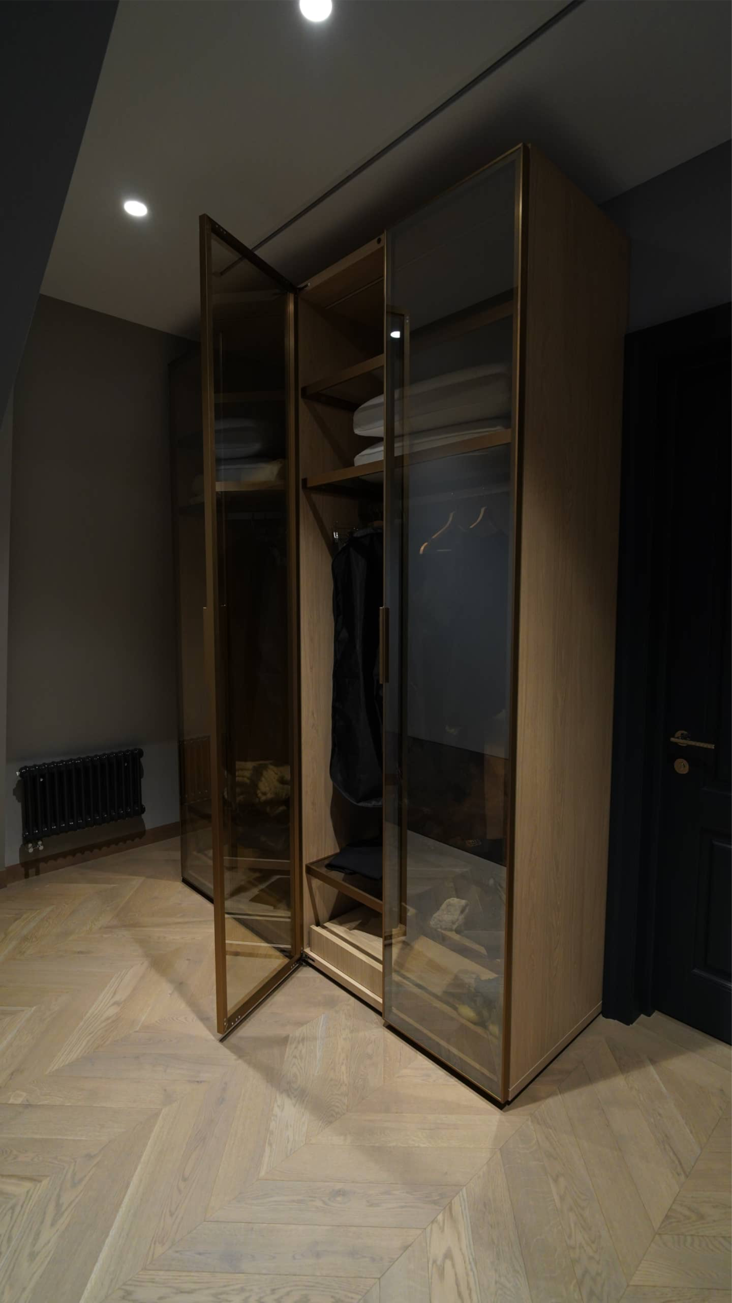 Кухня прямая с витриной на Сенной