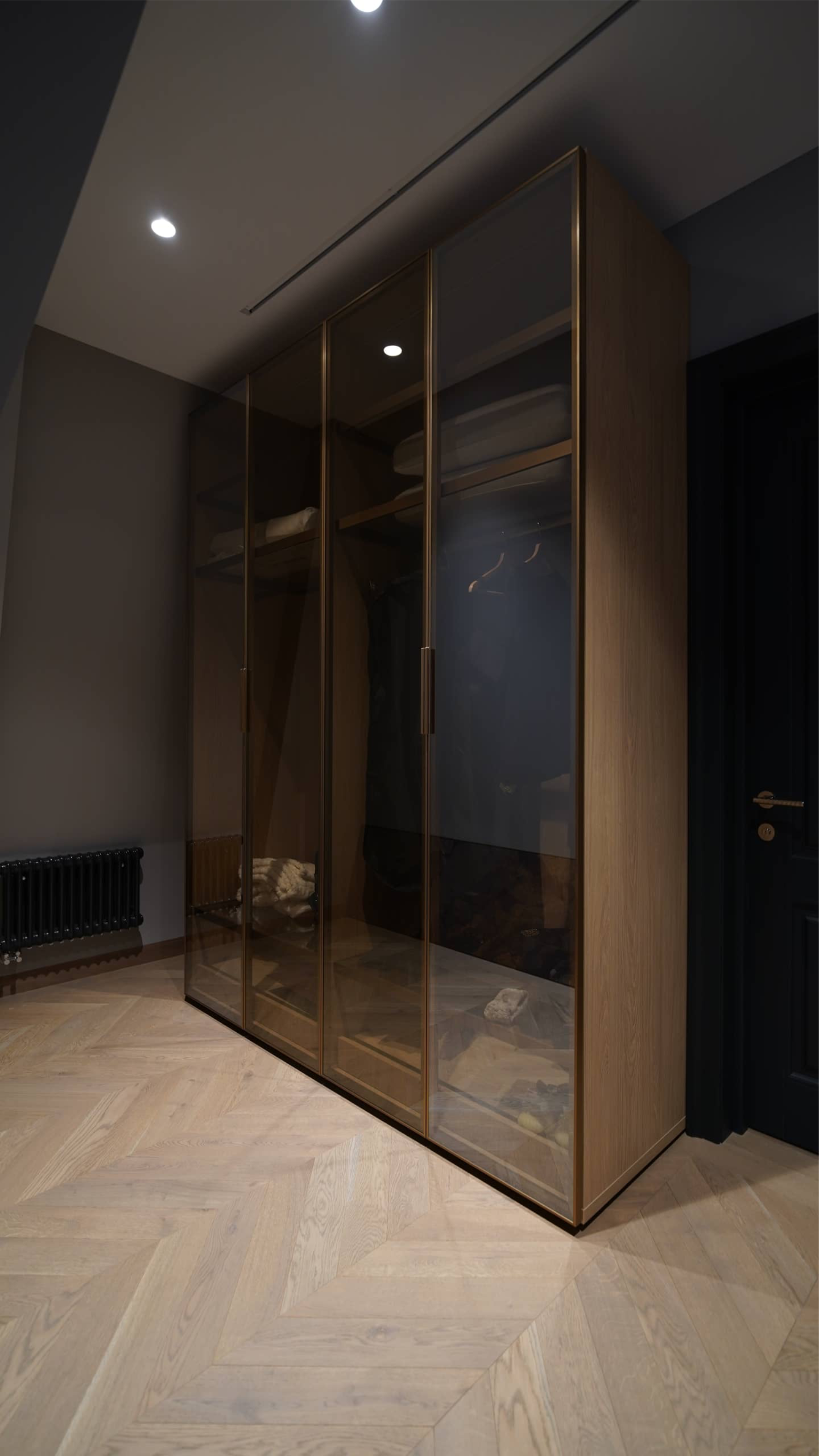 Кухня прямая с витриной на Сенной